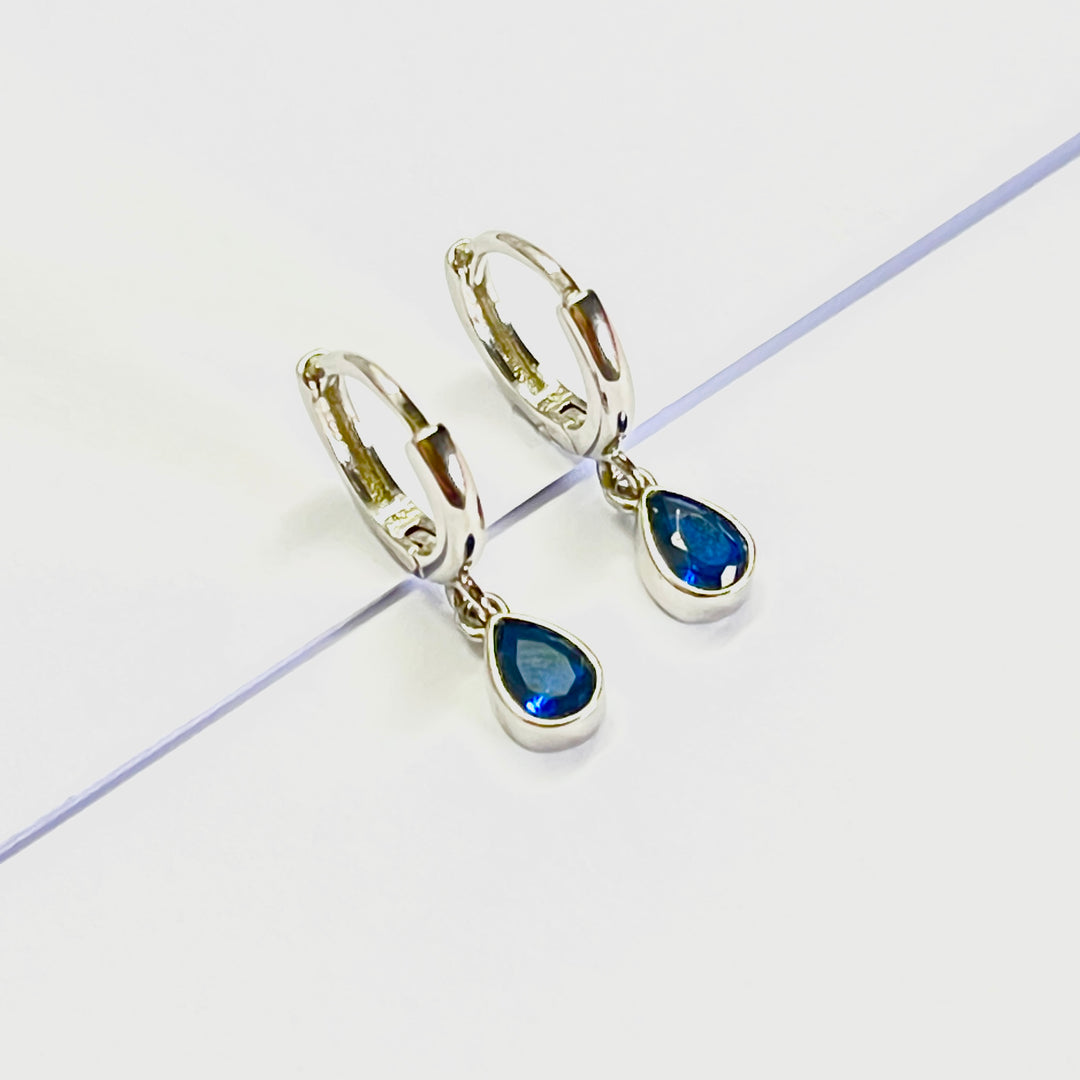 Huggies Plata 💎 Gota Azul | Nicola Joyeria 