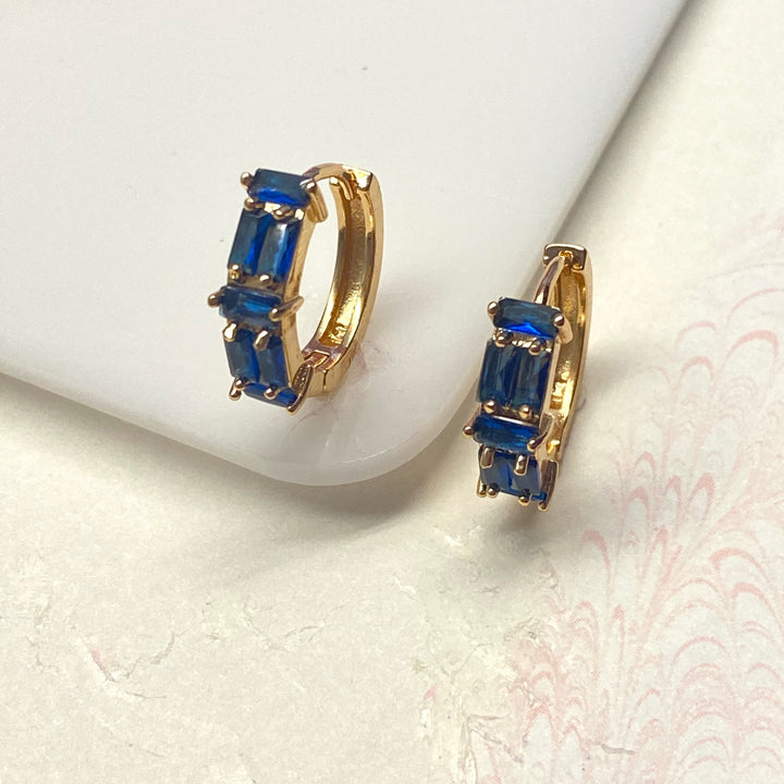 Huggies 🤍 Circonias Azules