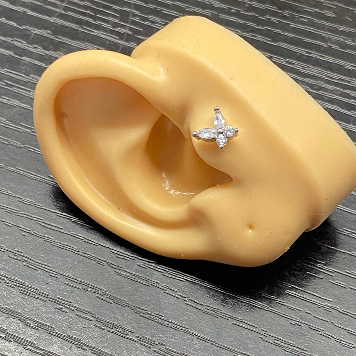 Arete Quirúrgico 🦋Mariposa Plateado| Nicola Joyería
