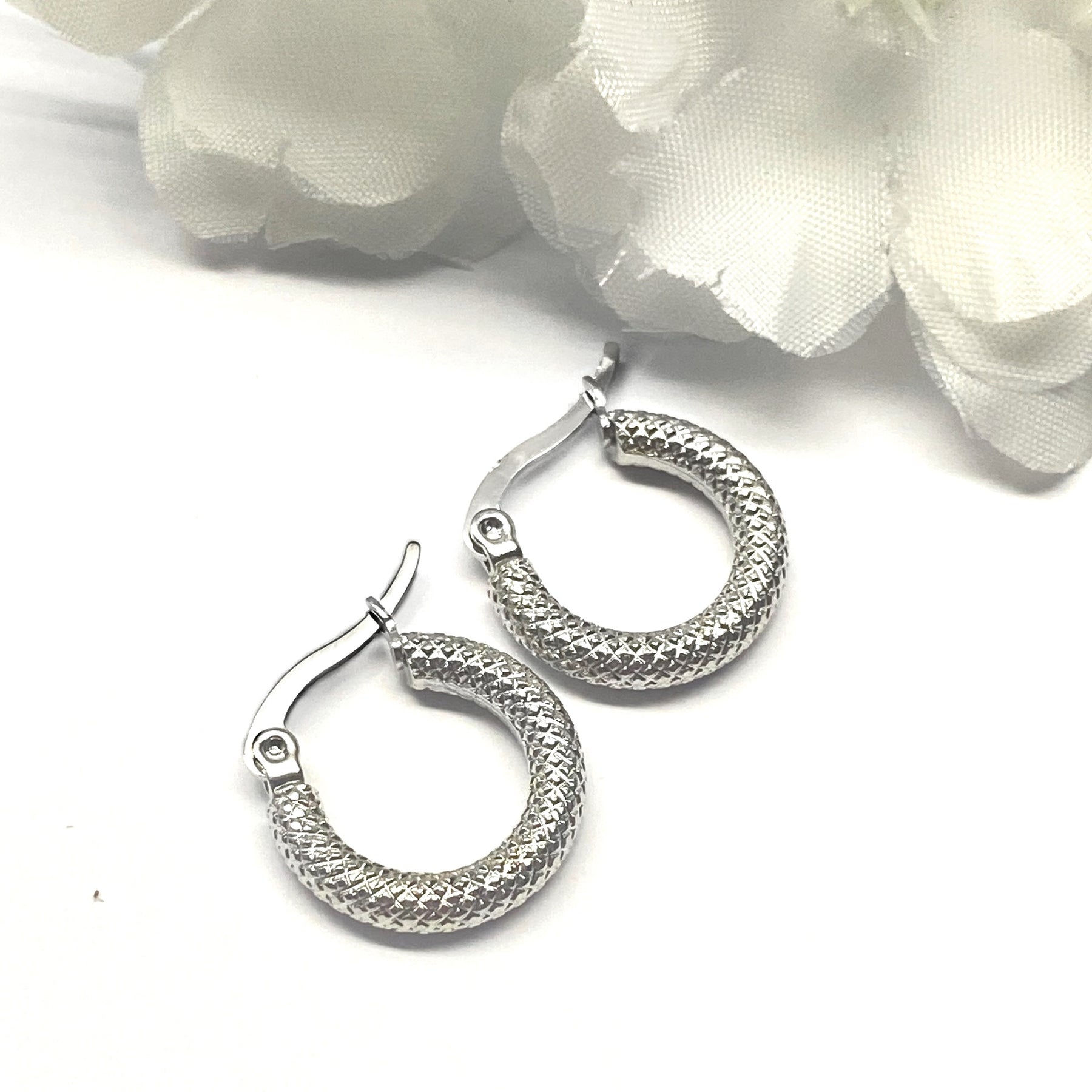 Argollas Acero 20MM Entrelazadas Multicolor Nicola Joyería