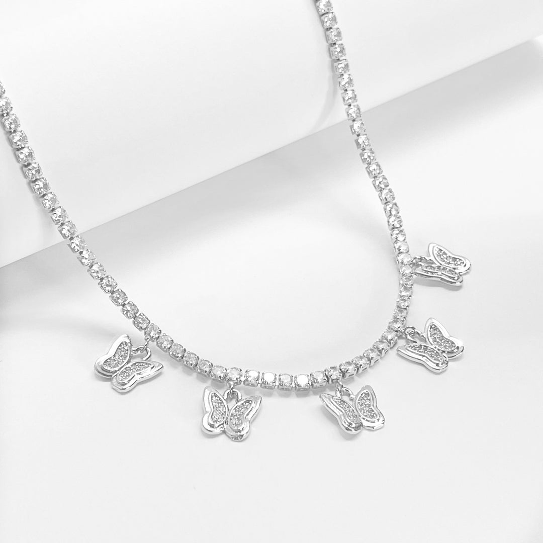 Gargantilla de Acero Mariposa Borde Plateada🦋 | Nicola Joyería 
