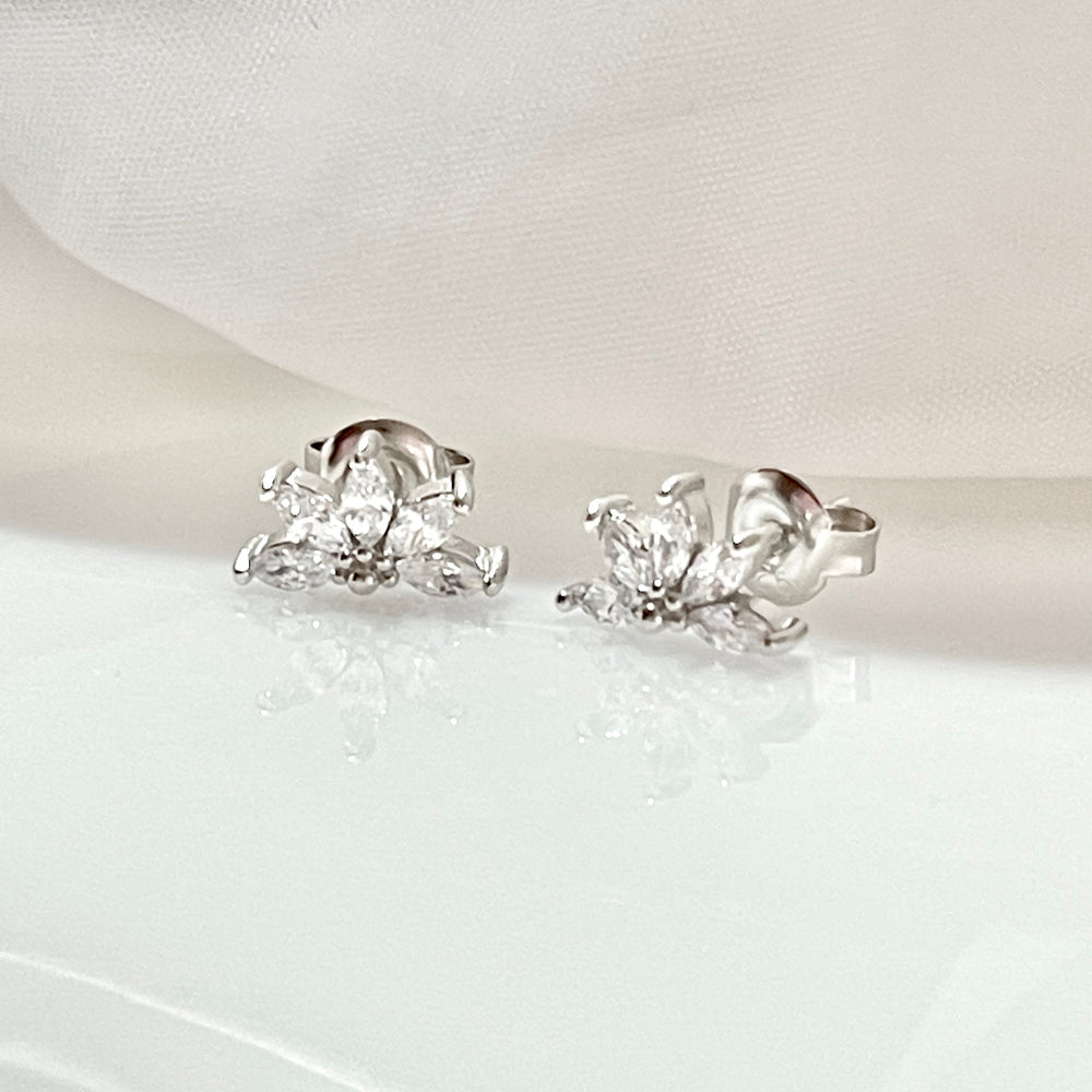 Aretes Plata 🌷Media Flor Grande | Nicola Joyería 